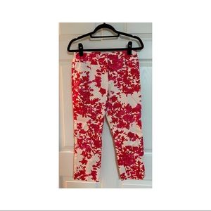 Red and White Floral Printed Capri Slacks Pants New York & Company